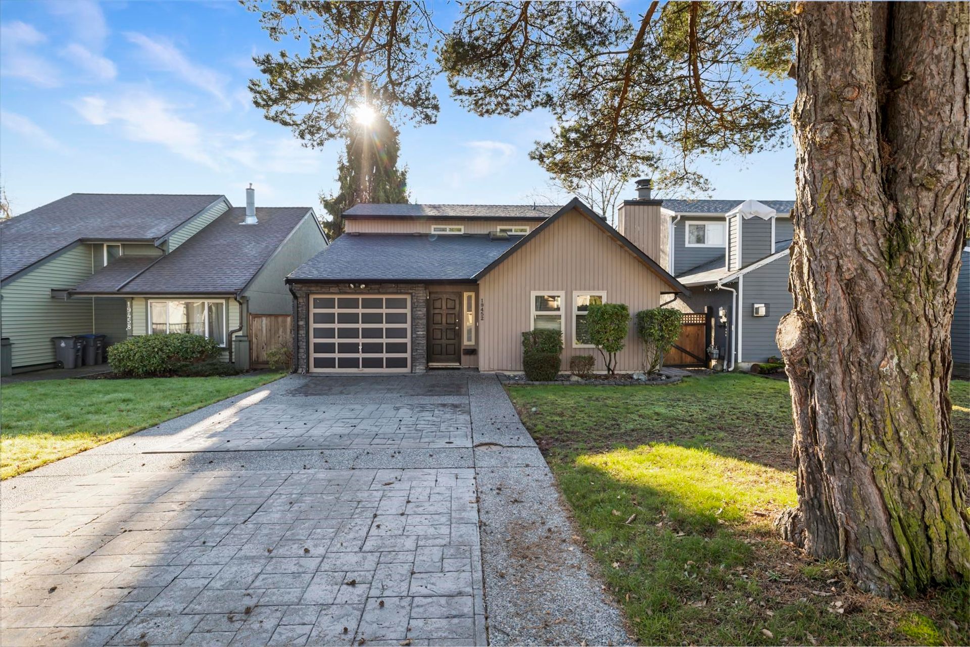 19452 61 Avenue, Cloverdale BC, Cloverdale photo number 1