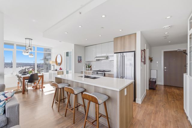 258-nelsons-court-sapperton-new-westminster-03 at 1508 - 258 Nelson\'s Court, Sapperton, New Westminster