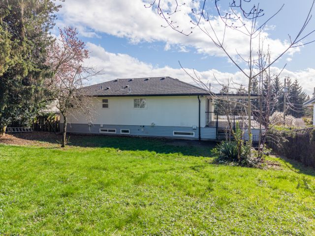 32565-fleming-avenue-mission-_11 at 32565 Fleming Avenue, Mission BC, Mission