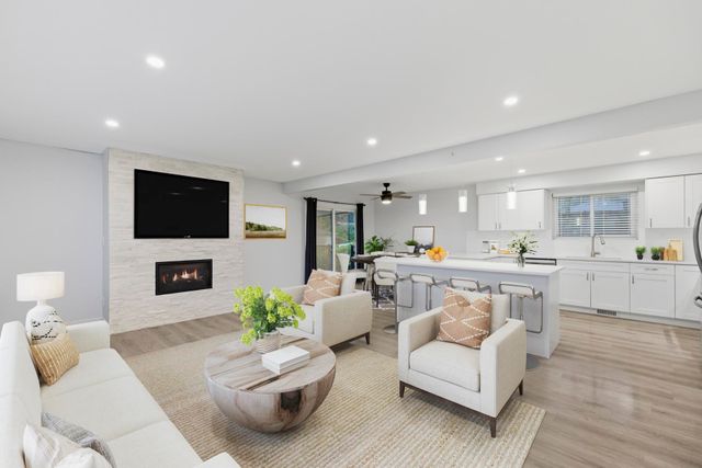 32565-fleming-avenue-mission-bc-mission-04 at 32565 Fleming Avenue, Mission BC, Mission