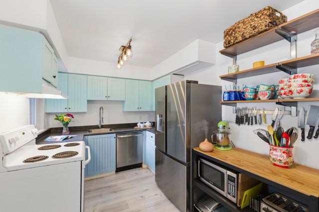 988-howie-avenue-central-coquitlam-coquitlam-15 at 988 Howie Avenue, Central Coquitlam, Coquitlam