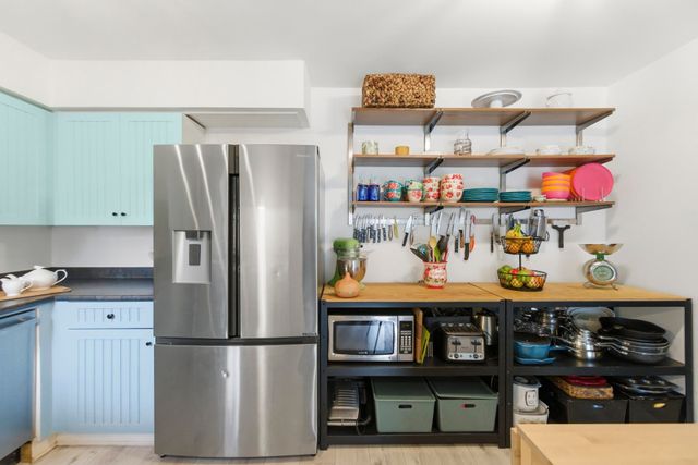 988-howie-avenue-central-coquitlam-coquitlam-16 at 988 Howie Avenue, Central Coquitlam, Coquitlam