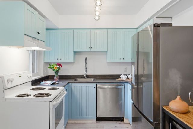 988-howie-avenue-central-coquitlam-coquitlam-17 at 988 Howie Avenue, Central Coquitlam, Coquitlam