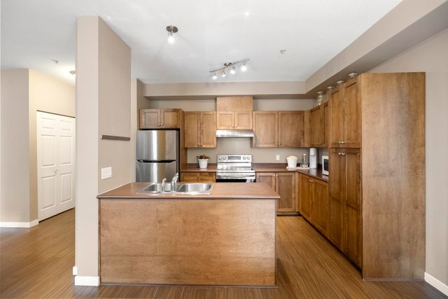 13277-108-avenue-whalley-north-surrey-08 at 328 - 13277 108 Avenue, Whalley, North Surrey