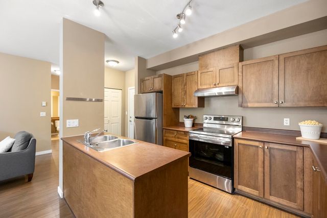 13277-108-avenue-whalley-north-surrey-09 at 328 - 13277 108 Avenue, Whalley, North Surrey