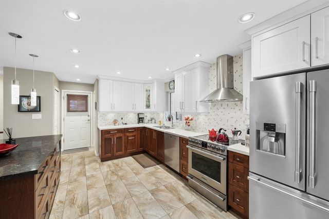 3887-robin-place-oxford-heights-port-coquitlam-04 at 3887 Robin Place, Oxford Heights, Port Coquitlam