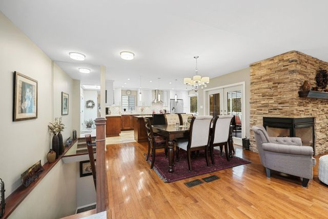 3887-robin-place-oxford-heights-port-coquitlam-08 at 3887 Robin Place, Oxford Heights, Port Coquitlam