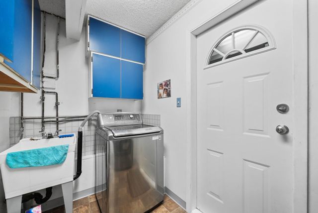 3887-robin-place-oxford-heights-port-coquitlam-25 at 3887 Robin Place, Oxford Heights, Port Coquitlam