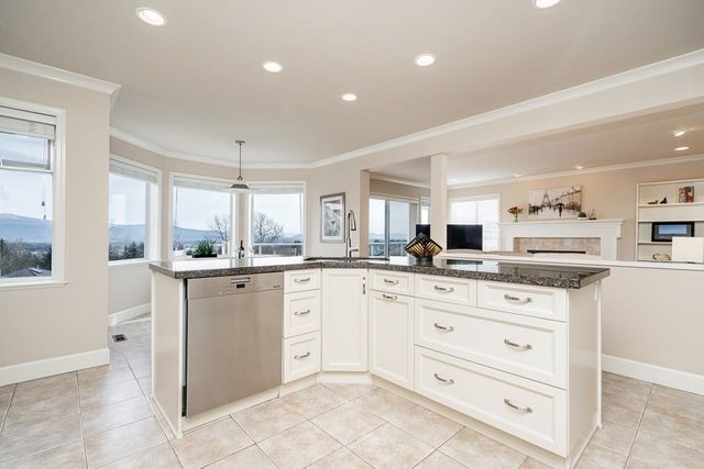 622-clearwater-way-coquitlam-east-coquitlam-15 at 622 Clearwater Way, Coquitlam East, Coquitlam