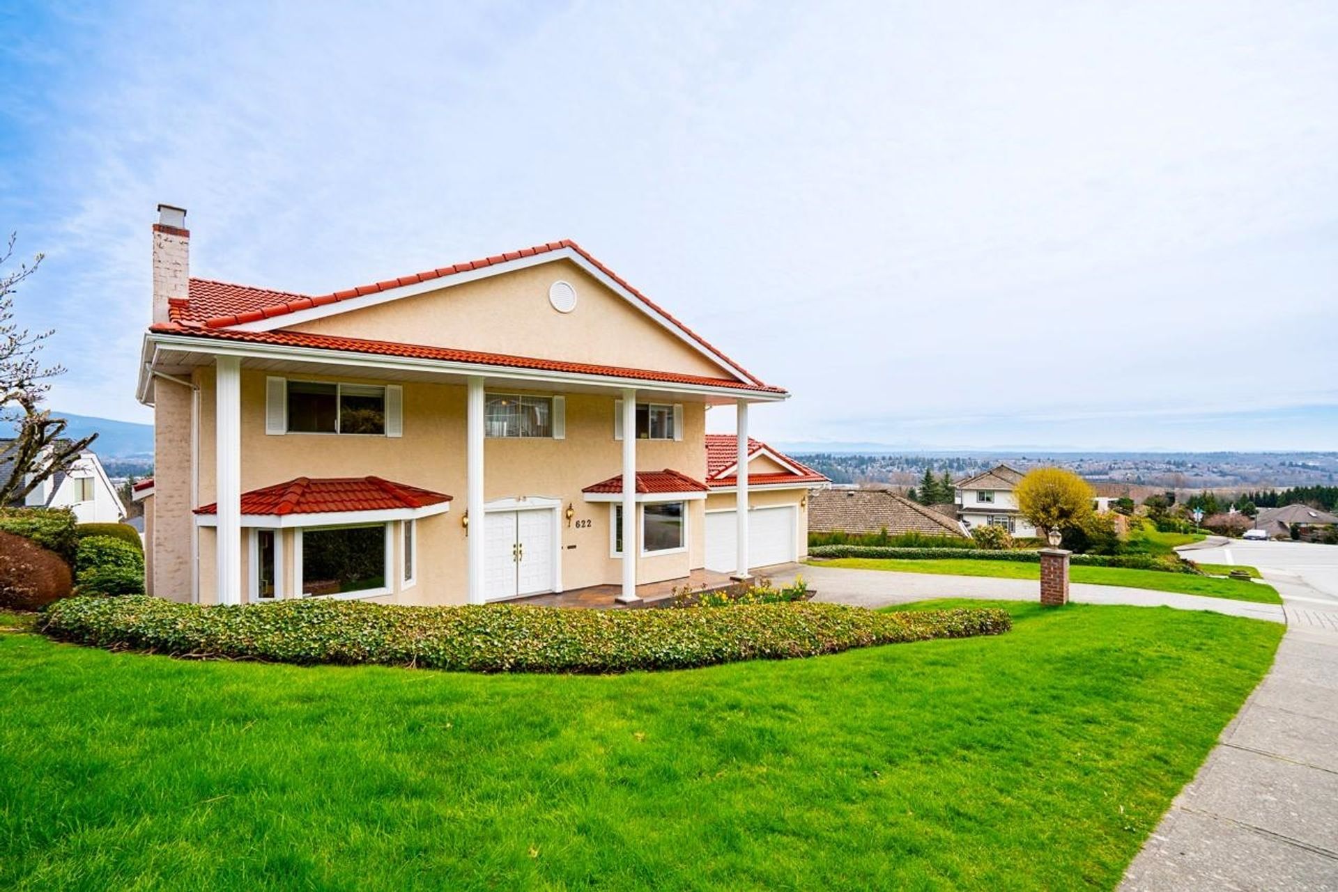 622 Clearwater Way, Coquitlam East, Coquitlam photo number 1