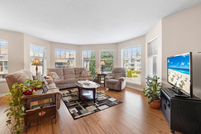 22611-116-avenue-east-central-maple-ridge-03 at 208 - 22611 116 Avenue, East Central, Maple Ridge