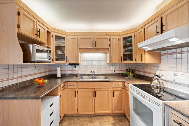 22611-116-avenue-east-central-maple-ridge-14 at 208 - 22611 116 Avenue, East Central, Maple Ridge