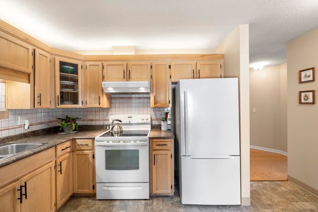 22611-116-avenue-east-central-maple-ridge-16 at 208 - 22611 116 Avenue, East Central, Maple Ridge