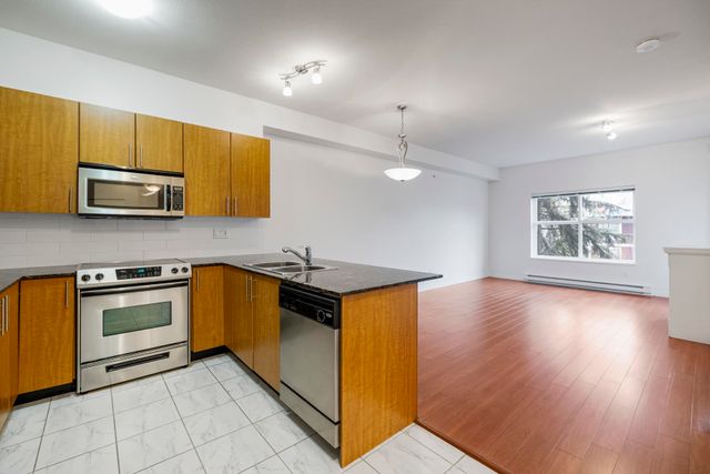 2488-kelly-avenue-central-pt-coquitlam-port-coquitlam-17 at 403 - 2488 Kelly Avenue, Central Pt Coquitlam, Port Coquitlam