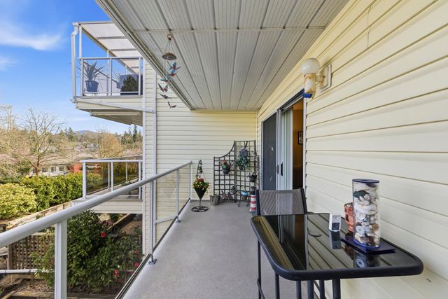 22611-116-avenue-east-central-maple-ridge-11 at 208 - 22611 116 Avenue, East Central, Maple Ridge