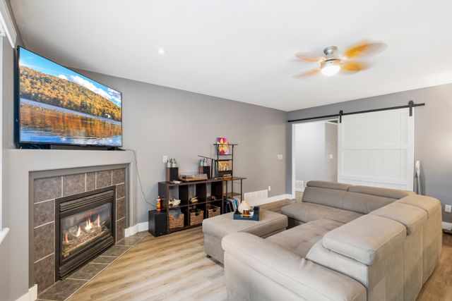 23897-114a-ave-maple-ridge_33 at 23897 114a Avenue, Cottonwood MR, Maple Ridge