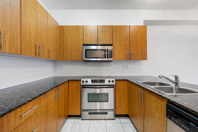 2488-kelly-avenue-central-pt-coquitlam-port-coquitlam-13 at 403 - 2488 Kelly Avenue, Central Pt Coquitlam, Port Coquitlam