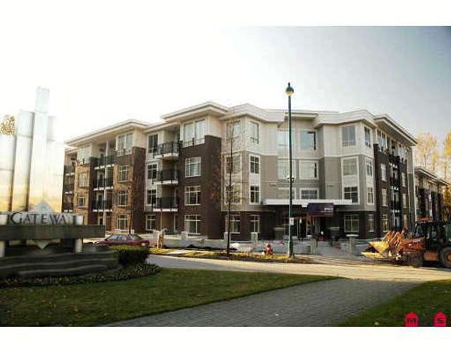 114-13555-gateway at 114 - 13555 Gateway Drive, Whalley, North Surrey