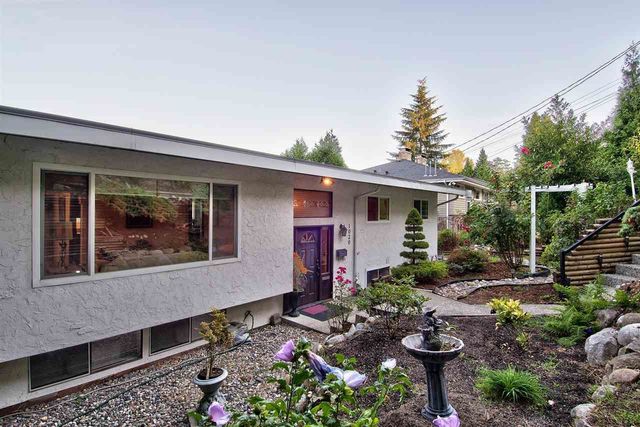 15a0904ff78133f8523265efe4314d19 at 1020 Tuxedo Drive, College Park PM, Port Moody