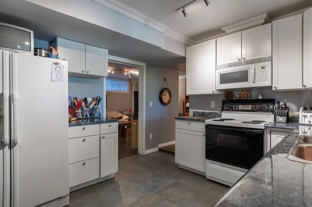 99907d2c5a37e9d74fa6a2b3f95f9fa4 at 1020 Tuxedo Drive, College Park PM, Port Moody