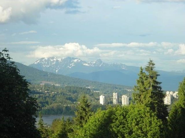 b10a70553f4f9db289038e7e789ccad1 at 1020 Tuxedo Drive, College Park PM, Port Moody