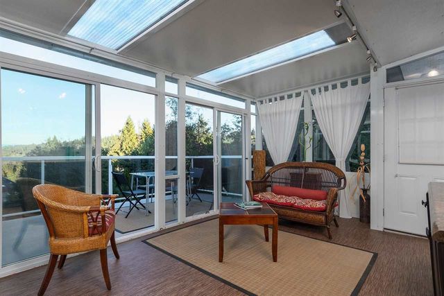 d58e7e2b9cebbc4dfe14c8e886415510 at 1020 Tuxedo Drive, College Park PM, Port Moody