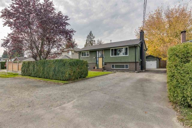 fa29537febec45dbf4b3a7bec6f5292e at 12137 221 Street, West Central, Maple Ridge