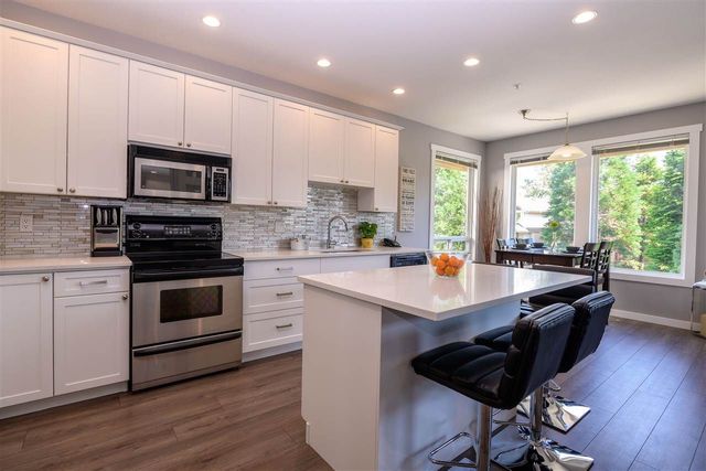 Kitchen Island at 34 - 2387 Argue Street, Citadel PQ, Port Coquitlam