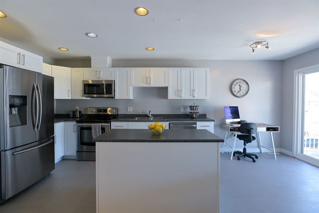 Kitchen at 11531 240 Street, Cottonwood MR, Maple Ridge