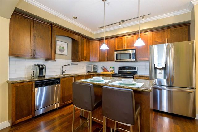 57c18e8bf0281cf1830a5ac8bdb78de0 at 213 - 2627 Shaughnessy Street, Central Pt Coquitlam, Port Coquitlam