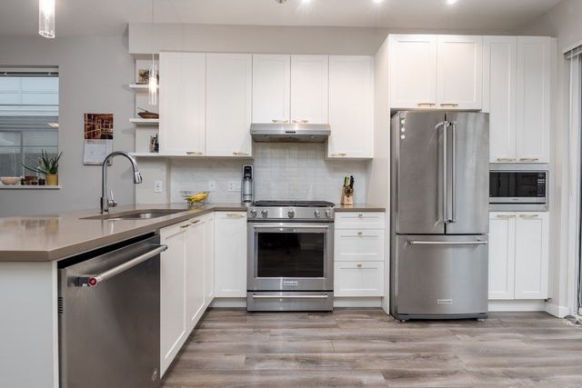 6b1230c20a99b20ff42d6e83aabf3296 at 38354 Summits View Drive, Downtown SQ, Squamish