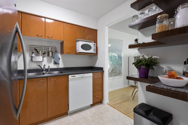 7cfa46b0ead0bb347b596e24051d641b at 302 - 2268 Welcher Avenue, Central Pt Coquitlam, Port Coquitlam