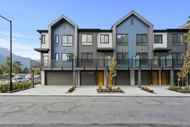 d355442038959bb69f84e290f6dcb956 at 1353 Valleyside Place, Downtown SQ, Squamish