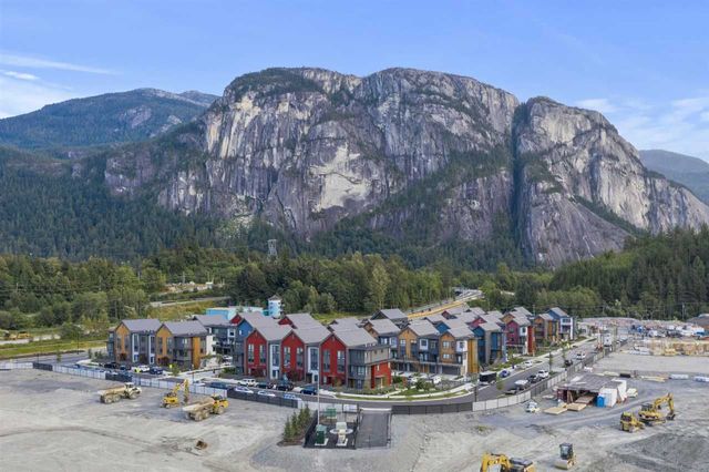 eb9d628caba0b7703d1efa3a81dc71c3 at 1353 Valleyside Place, Downtown SQ, Squamish