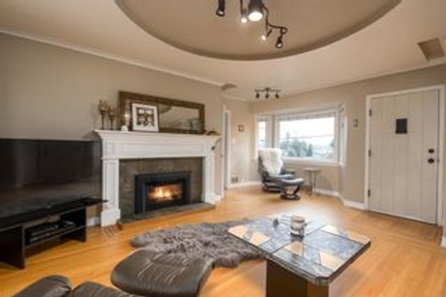 6cbb6bb94b8ba96594424599b21f35a6 at 1932 Pitt River Road, Mary Hill, Port Coquitlam