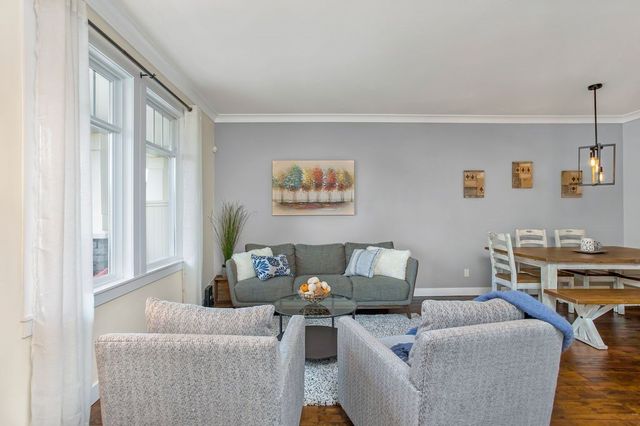 5e66c7e4e4d05dac41a497688953b552 at 23086 Billy Brown Road, Fort Langley, Langley