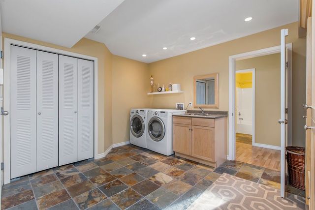 b055e2be2deb7d7044987710a8f2e538 at 23722 116 Avenue, Cottonwood MR, Maple Ridge