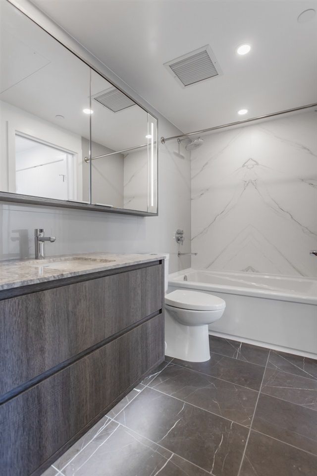 59a0dbb21accc0c299eb3773fd9385a2 at 403 - 15165 Thrift Avenue, White Rock, South Surrey White Rock