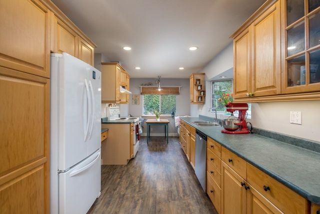 c1a4b4ecbf46435a3c977cae1267742a at 1936 Pitt River Road, Mary Hill, Port Coquitlam