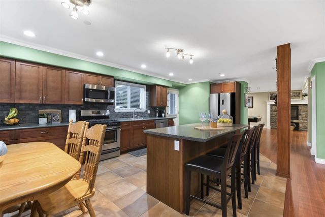 4129c6fec58b66bcadb5758ab0dbfd76 at 11939 Stephens Street, East Central, Maple Ridge