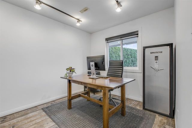 0d2bd29ba96206eb5a407b0e58360131 at 19549 115b Avenue, South Meadows, Pitt Meadows