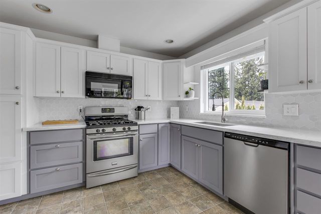 c89171147f56671659c913d838776d86 at 19549 115b Avenue, South Meadows, Pitt Meadows