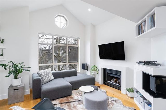 2e8af0b43dac3c792c6b4495fbcfdc7b at 511 - 150 W 22nd Street, Central Lonsdale, North Vancouver