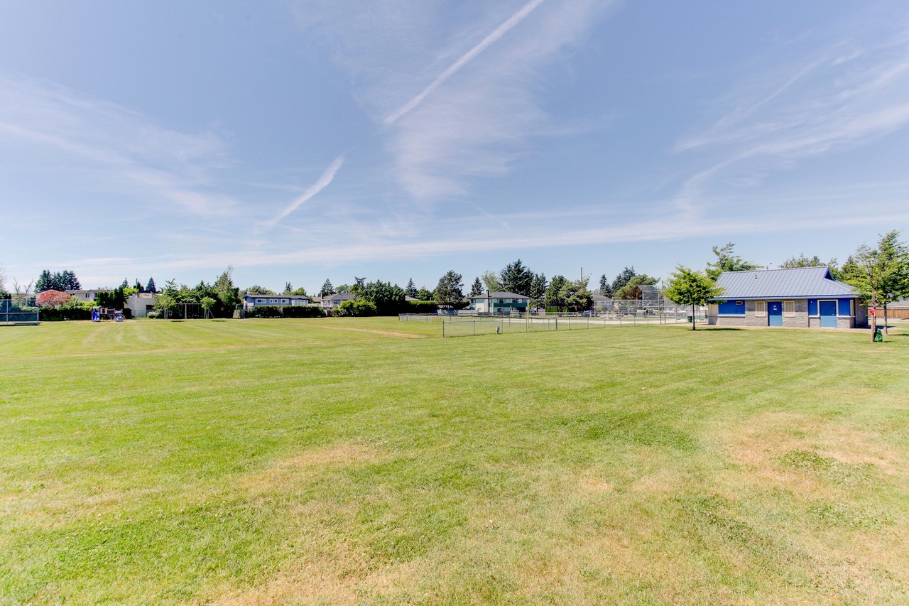 123 at 5915 49 Avenue, Hawthorne, Ladner 123 at 5915 49 Avenue, Hawthorne, Ladner