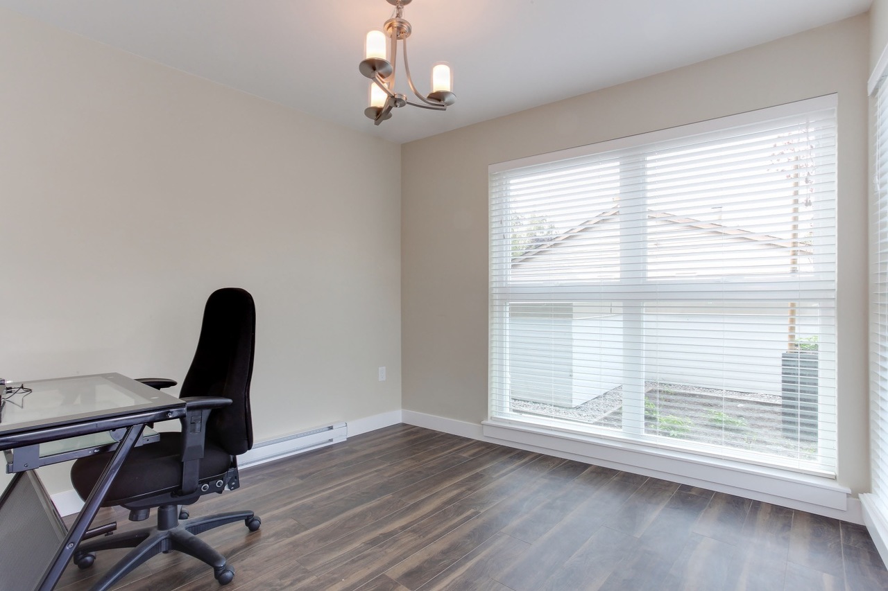 105 at 110 - 4815 55b Street, Hawthorne, Ladner 105 at 110 - 4815 55b Street, Hawthorne, Ladner