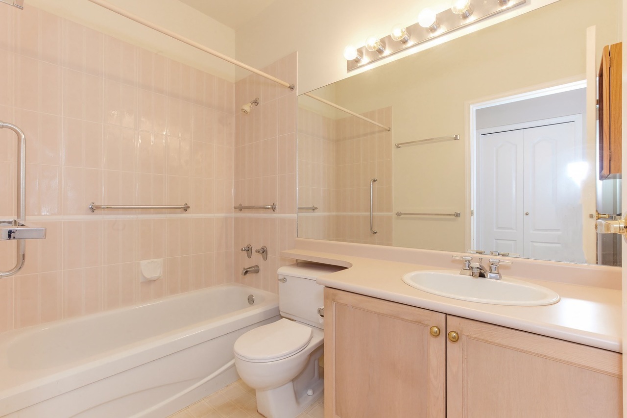 117 at 307 - 4743 W River Road, Ladner Elementary, Ladner 117 at 307 - 4743 W River Road, Ladner Elementary, Ladner