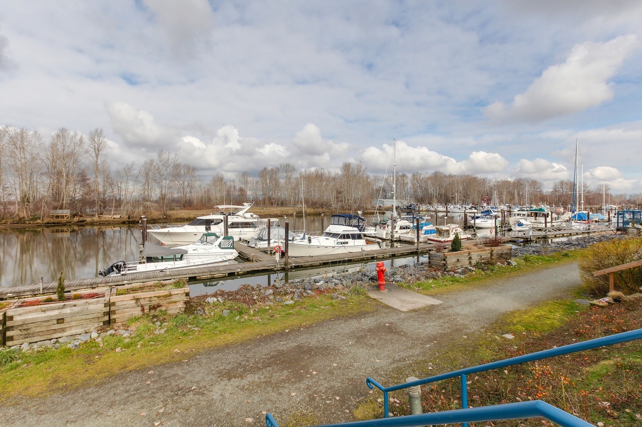 122 at 307 - 4743 W River Road, Ladner Elementary, Ladner 122 at 307 - 4743 W River Road, Ladner Elementary, Ladner