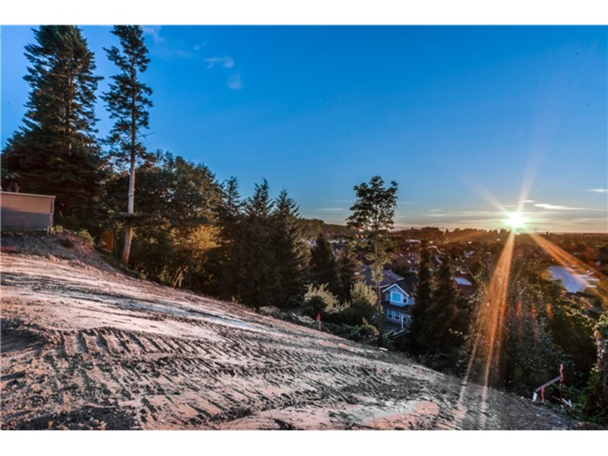 image-261506372-2.jpg at 1633  Street, Cliff Drive, Tsawwassen image-261506372-2.jpg at 1633  Street, Cliff Drive, Tsawwassen