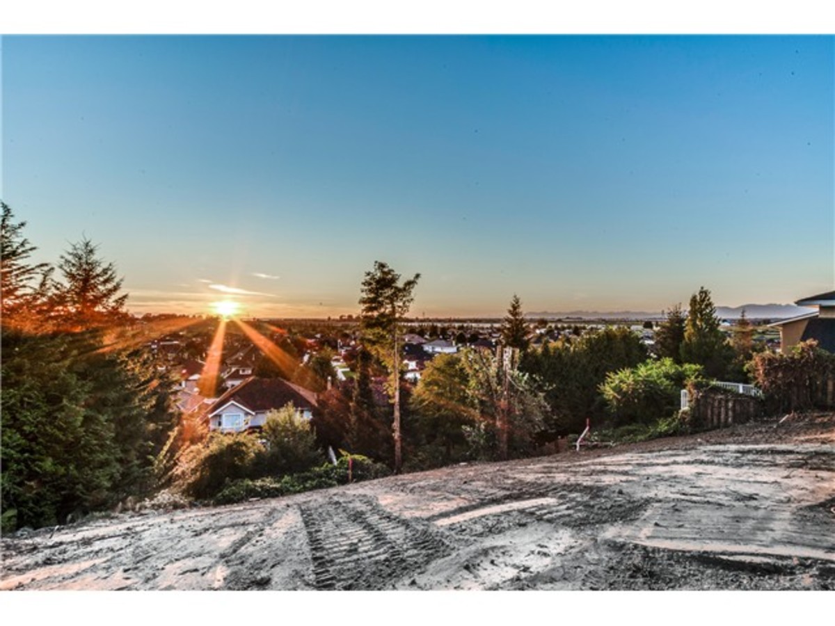 image-261506372-3.jpg at 1633  Street, Cliff Drive, Tsawwassen image-261506372-3.jpg at 1633  Street, Cliff Drive, Tsawwassen