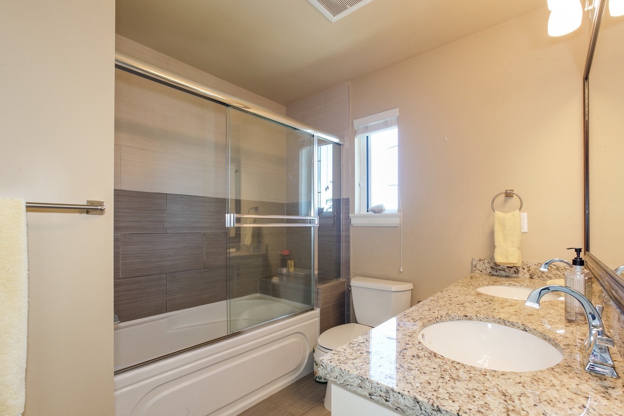 116 at 1 - 4766 55b Street, Delta Manor, Ladner 116 at 1 - 4766 55b Street, Delta Manor, Ladner